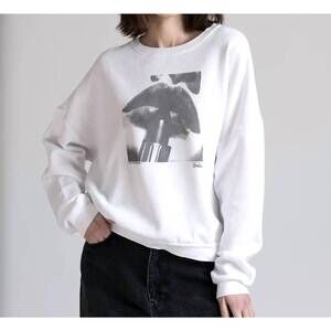 NEW CPRESS STUDIO my lips are sealed cozy sweatshirt in white